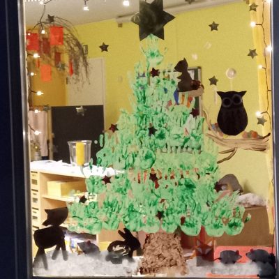 Adventsfenster der Eulen-Gruppe